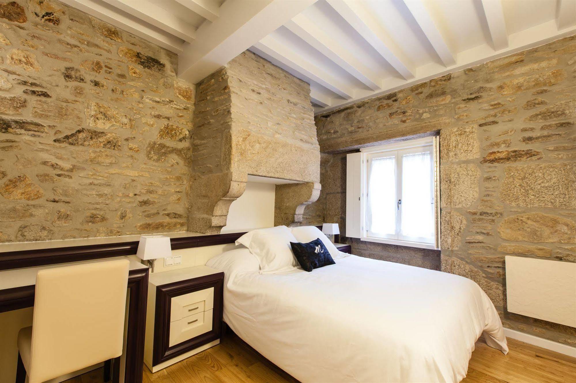 Hotel Hotel Montenegro Compostela 2*
